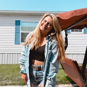 Meet your Posher, Hailey